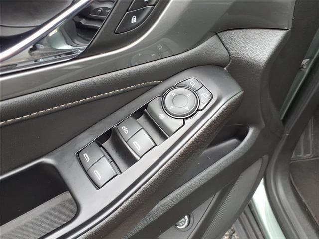 used 2023 Chevrolet Traverse car, priced at $29,881