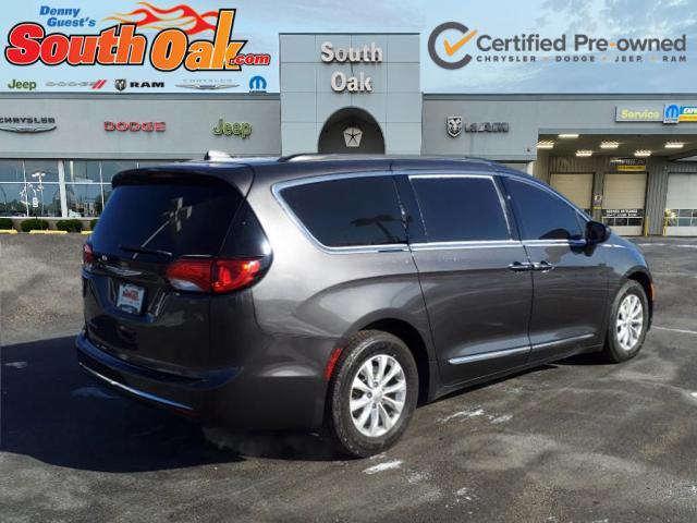 used 2017 Chrysler Pacifica car, priced at $13,881