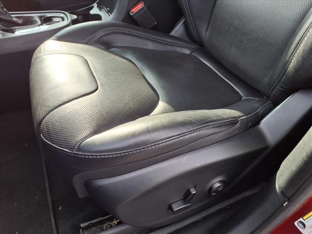 used 2019 Jeep Cherokee car, priced at $18,381