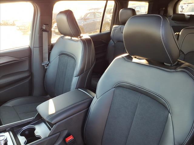 new 2025 Jeep Grand Cherokee L car, priced at $40,915