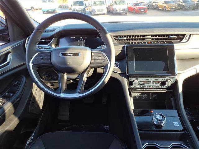 new 2025 Jeep Grand Cherokee L car, priced at $40,915