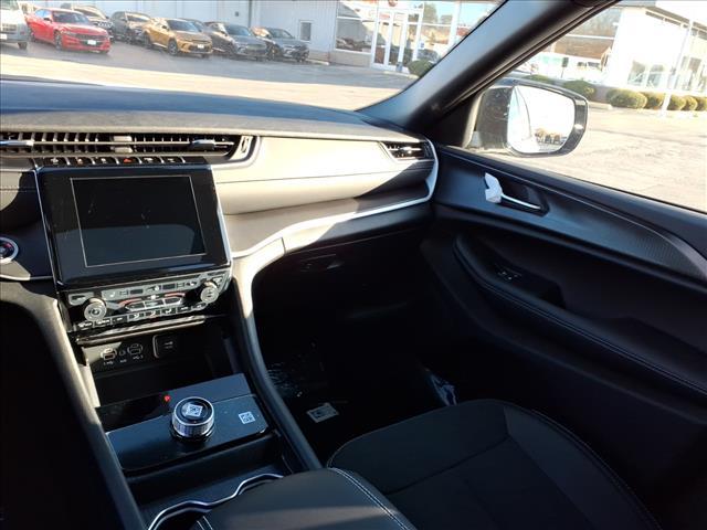 new 2025 Jeep Grand Cherokee L car, priced at $40,915