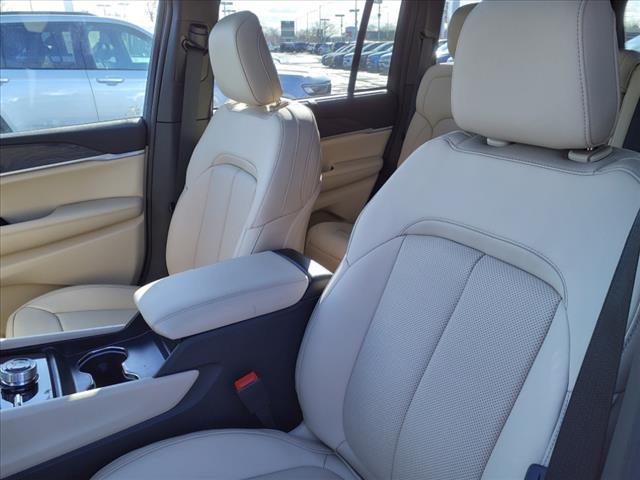 new 2025 Jeep Grand Cherokee car, priced at $49,469