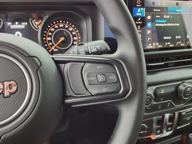 new 2025 Jeep Wrangler car, priced at $33,278