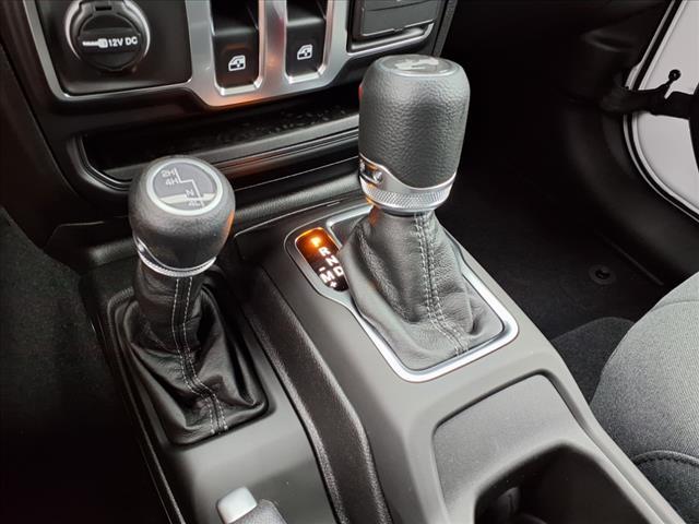 new 2025 Jeep Wrangler car, priced at $33,278