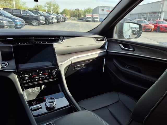 new 2025 Jeep Grand Cherokee car, priced at $48,357