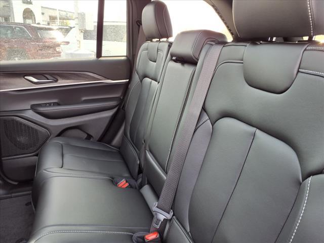 new 2025 Jeep Grand Cherokee car, priced at $48,357