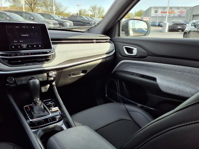 new 2025 Jeep Compass car, priced at $25,300