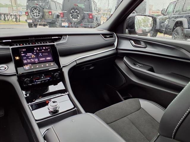 new 2025 Jeep Grand Cherokee L car, priced at $42,819