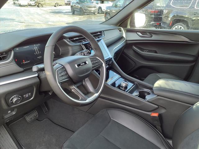 new 2025 Jeep Grand Cherokee car, priced at $45,766