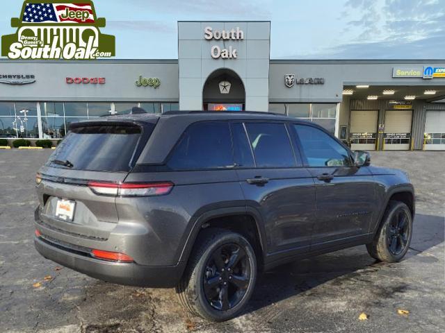 new 2025 Jeep Grand Cherokee car, priced at $41,912