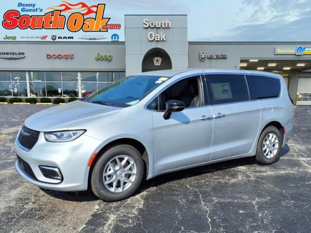 new 2026 Chrysler Pacifica car, priced at $40,190