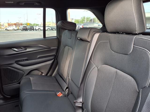 new 2025 Jeep Grand Cherokee car, priced at $36,019