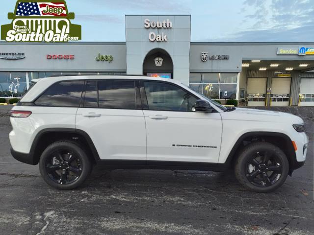 new 2025 Jeep Grand Cherokee car, priced at $45,188