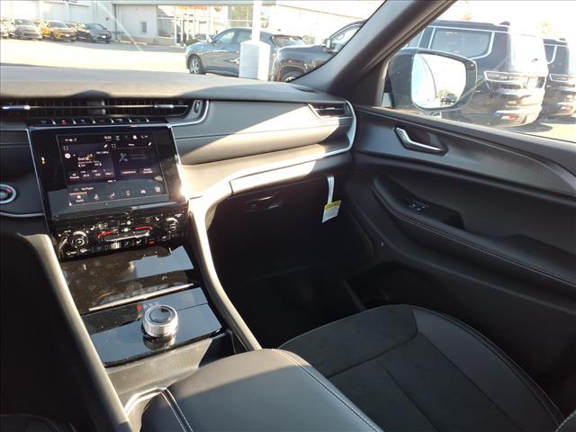 new 2025 Jeep Grand Cherokee L car, priced at $42,819
