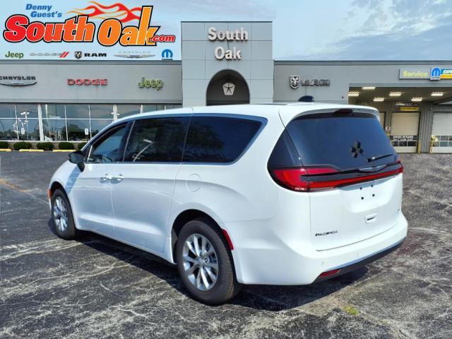 new 2025 Chrysler Pacifica car, priced at $39,850