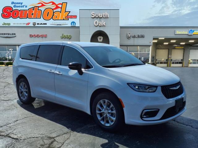 new 2025 Chrysler Pacifica car, priced at $39,850