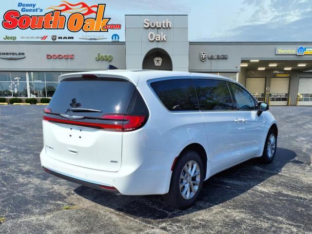 new 2025 Chrysler Pacifica car, priced at $39,850