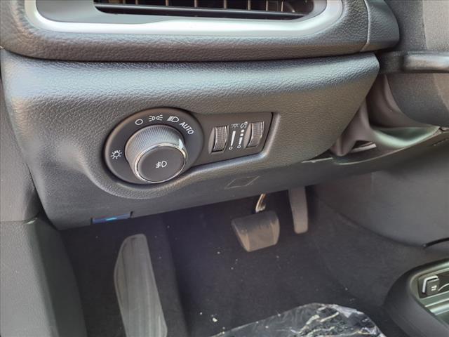 new 2025 Chrysler Pacifica car, priced at $39,850