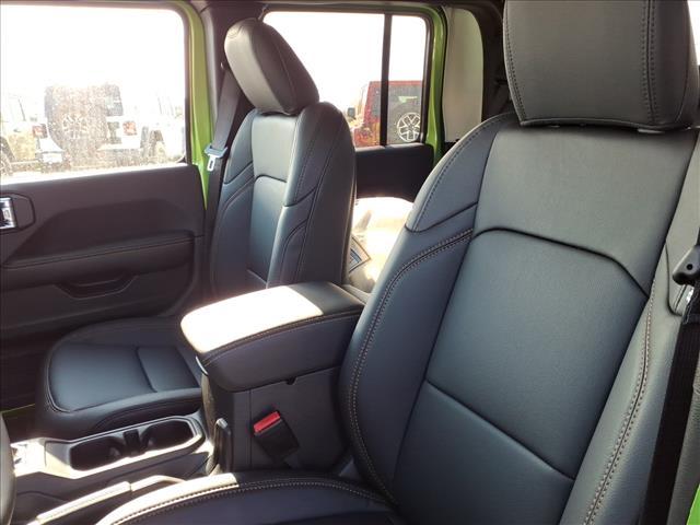 new 2025 Jeep Gladiator car, priced at $50,150