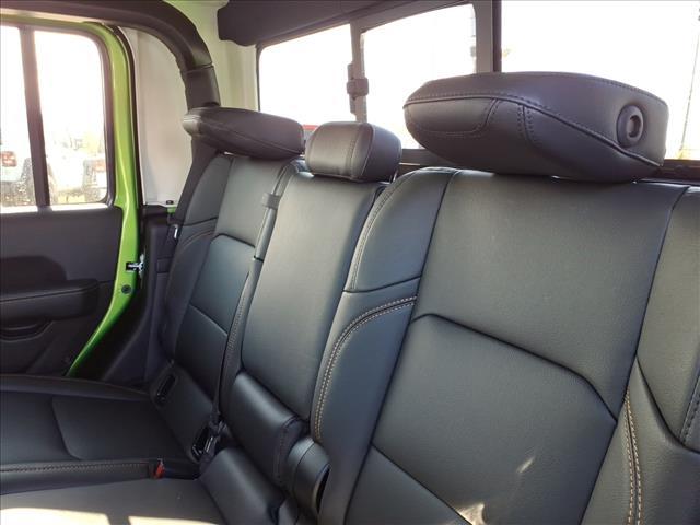 new 2025 Jeep Gladiator car, priced at $50,150