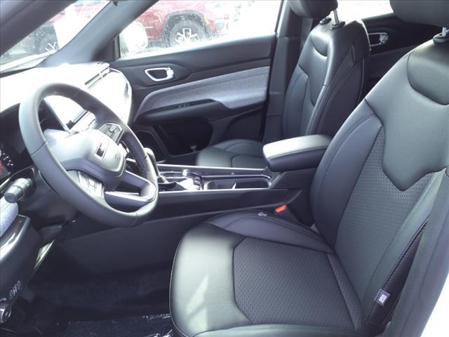 new 2025 Jeep Compass car, priced at $25,300
