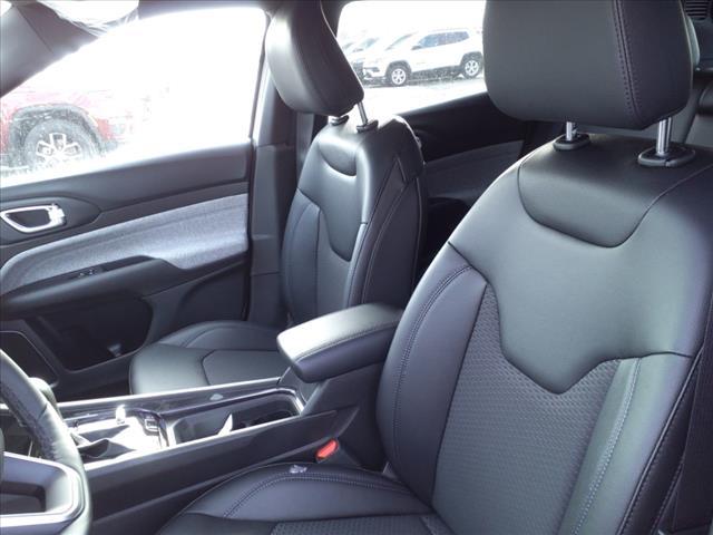 new 2025 Jeep Compass car, priced at $25,300