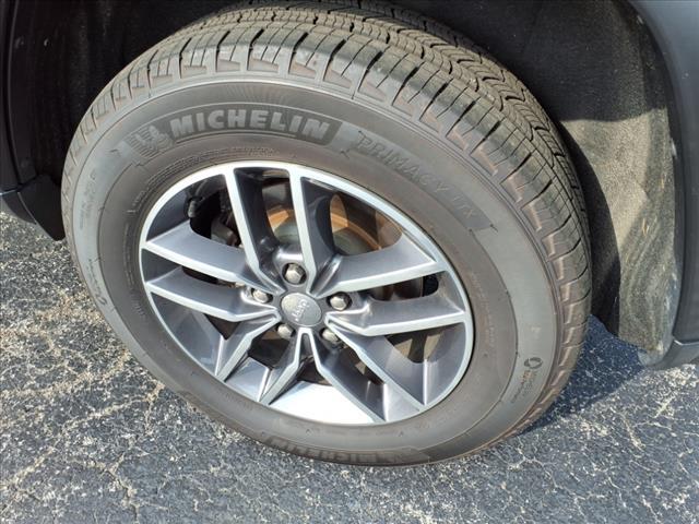 used 2017 Jeep Grand Cherokee car, priced at $15,881