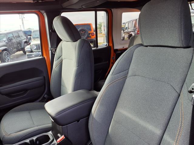 new 2025 Jeep Wrangler car, priced at $45,964