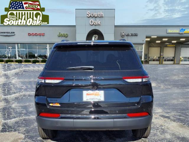new 2025 Jeep Grand Cherokee car, priced at $42,057