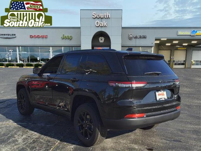 new 2025 Jeep Grand Cherokee car, priced at $40,046