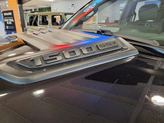 new 2025 Ram 1500 car, priced at $61,163