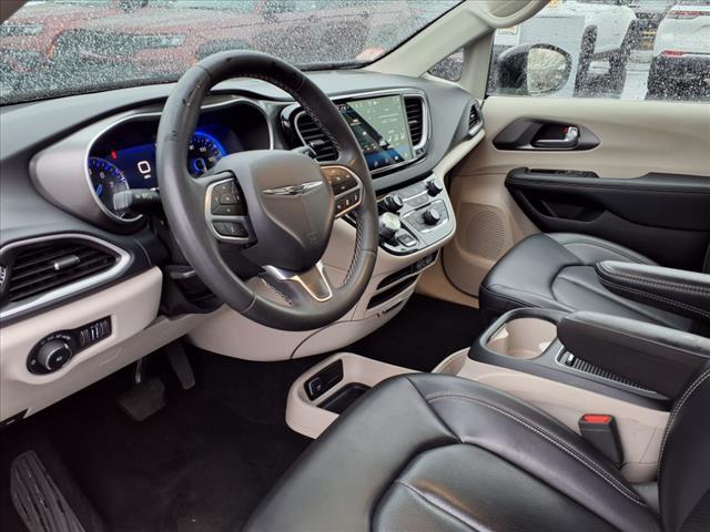 used 2023 Chrysler Pacifica car, priced at $25,881