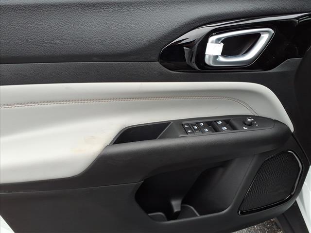 new 2026 Jeep Compass car, priced at $30,001