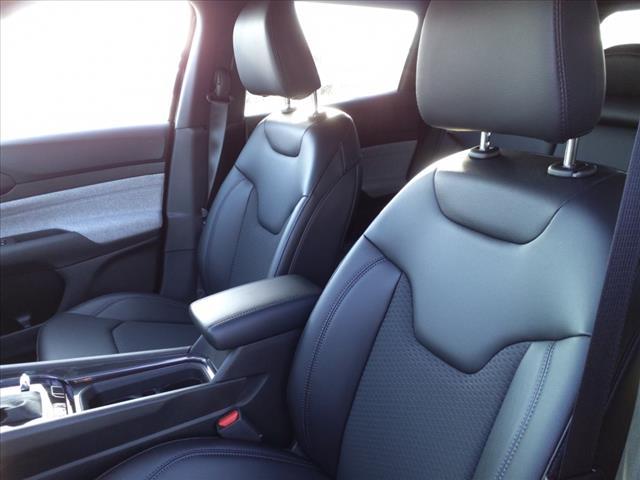new 2025 Jeep Compass car, priced at $25,806