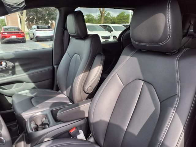 new 2026 Chrysler Voyager car, priced at $39,051