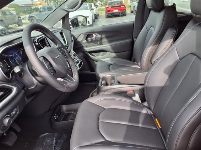 new 2026 Chrysler Voyager car, priced at $39,051