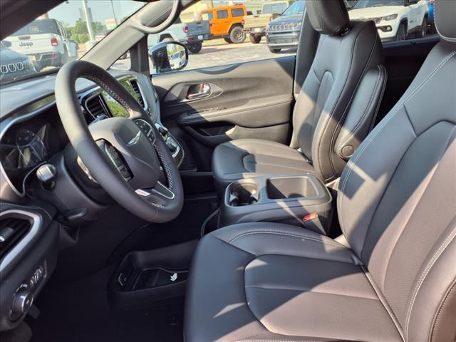 new 2026 Chrysler Pacifica car, priced at $43,655
