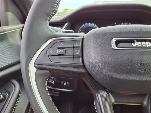 new 2025 Jeep Grand Cherokee car, priced at $41,877