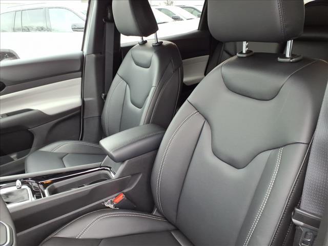 new 2026 Jeep Compass car, priced at $30,001