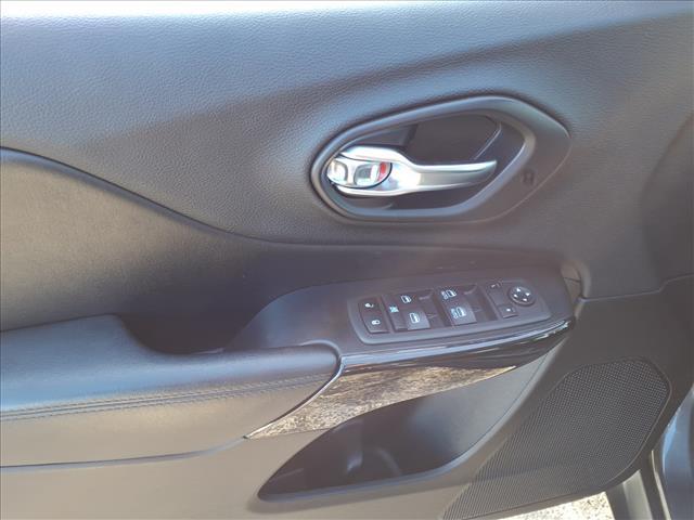 used 2020 Jeep Cherokee car, priced at $19,481