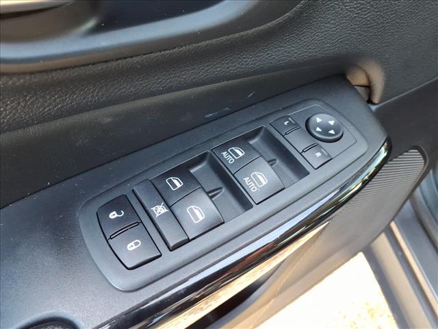 used 2020 Jeep Cherokee car, priced at $19,481