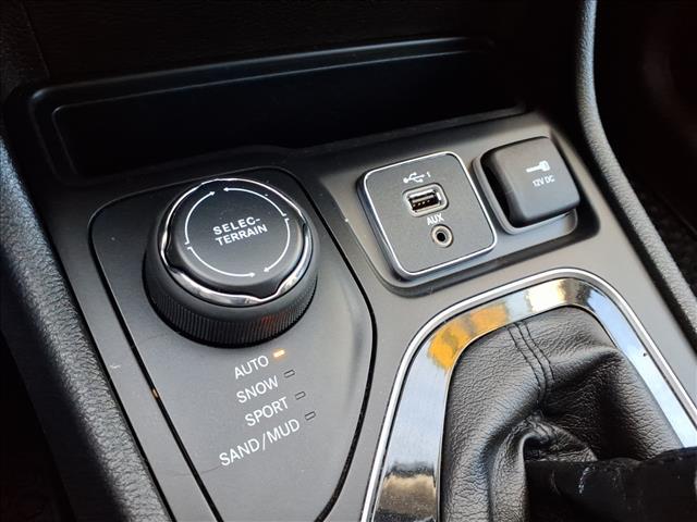 used 2020 Jeep Cherokee car, priced at $19,481