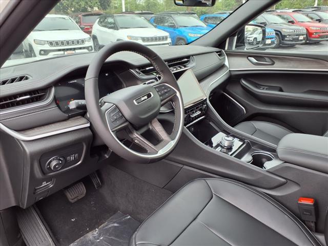 new 2025 Jeep Grand Cherokee car, priced at $48,524