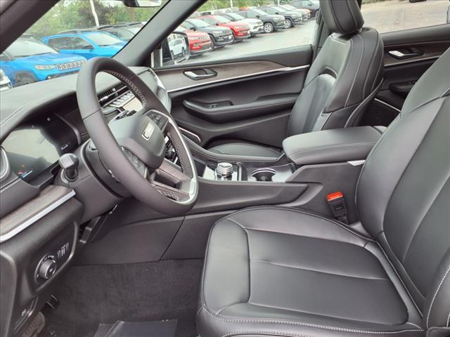 new 2025 Jeep Grand Cherokee car, priced at $48,524
