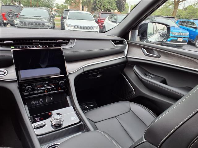 new 2025 Jeep Grand Cherokee car, priced at $48,524
