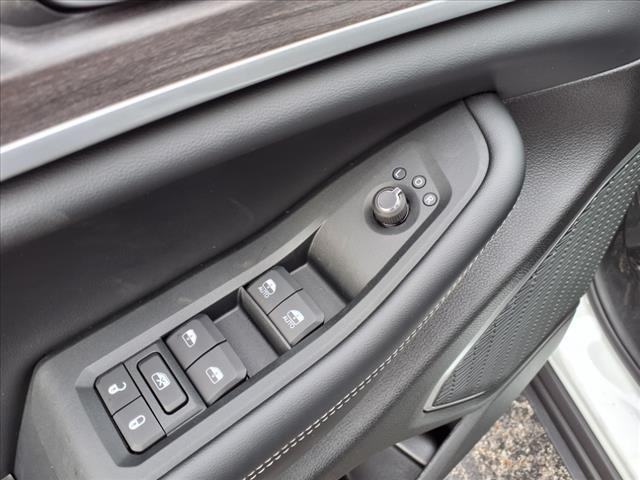 new 2025 Jeep Grand Cherokee car, priced at $48,524