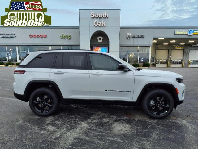 new 2025 Jeep Grand Cherokee car, priced at $48,524