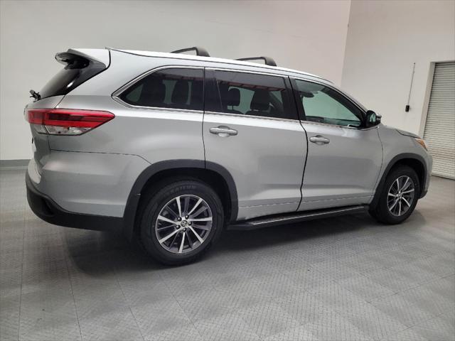 used 2018 Toyota Highlander car, priced at $26,995