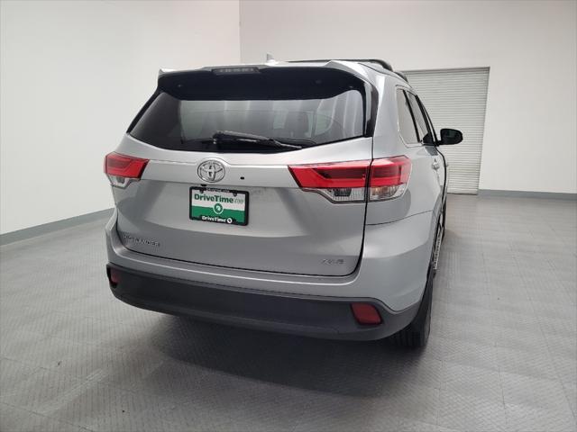 used 2018 Toyota Highlander car, priced at $26,995